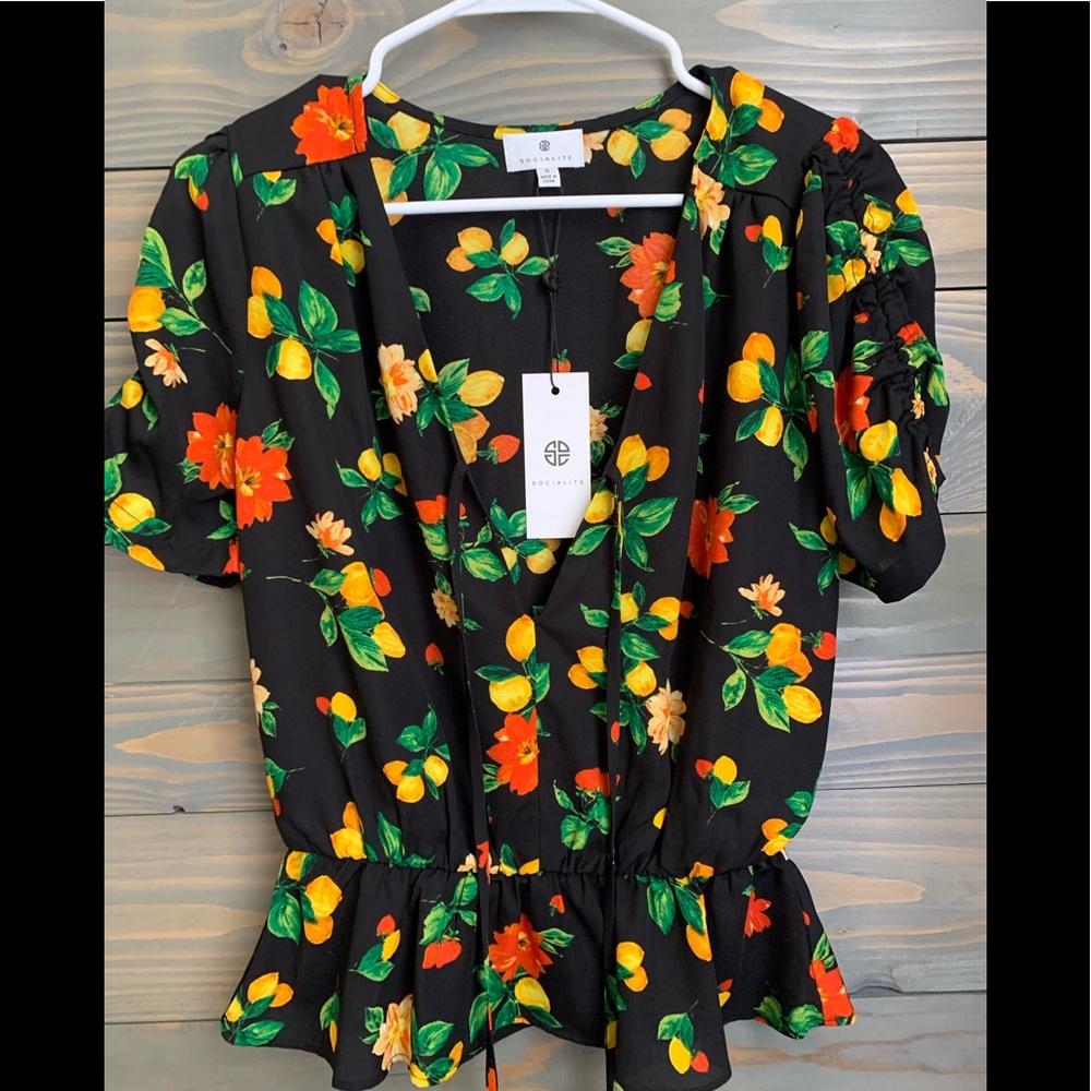 NEW - Socialite Short Sleeve Blouse